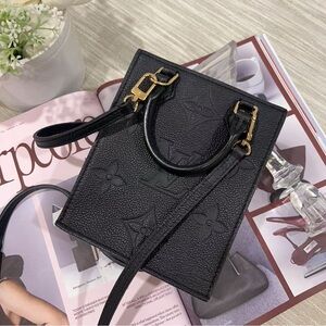 Louis Vuitton Monogram Giant Empreinte Petit Sac Plat